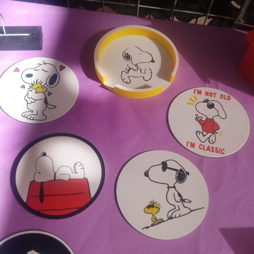 Set de 4 posavasos Snoopy + base